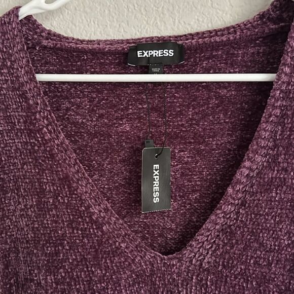 Express cropped v neck 100% polyester Purple Sz M NWT mid sleeves - Picture 4 of 7